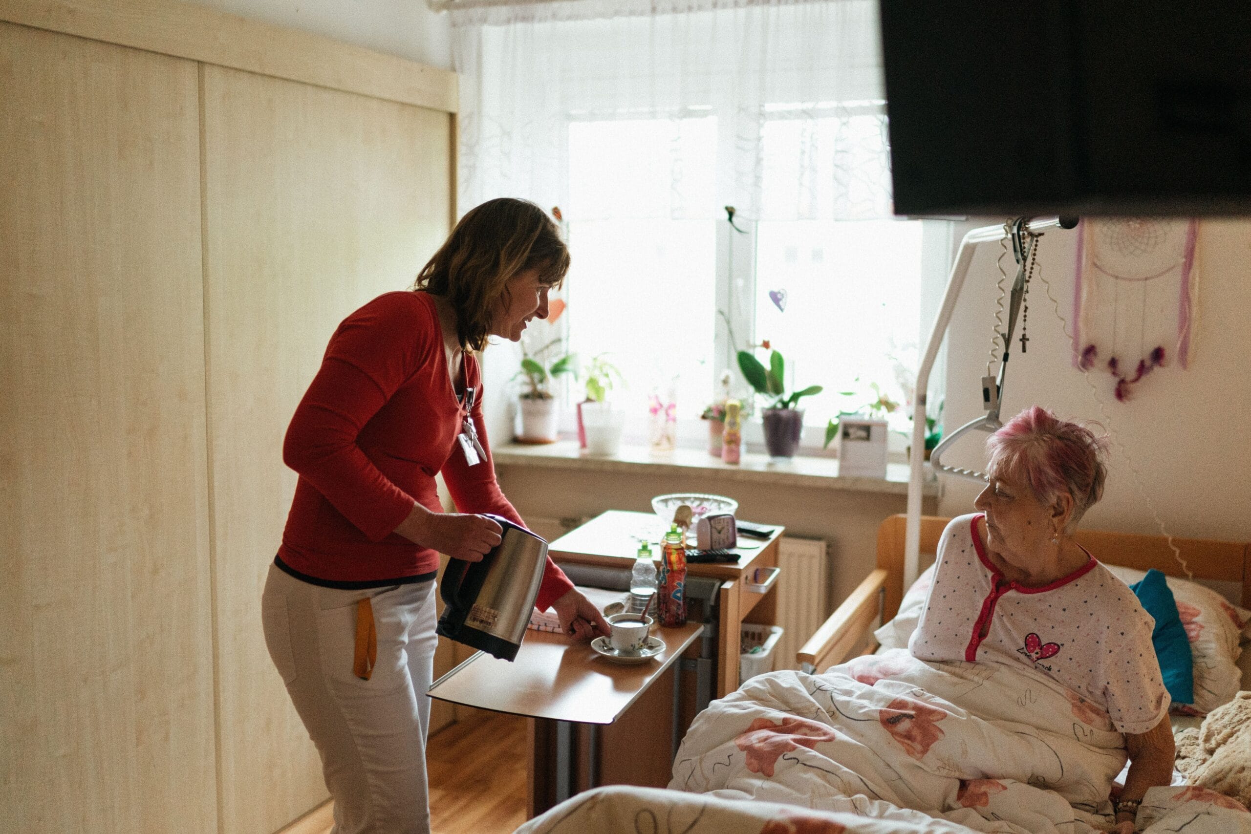 Canada Caregiver Credit 2026 : How to Claim Tax Relief for Supporting a Disabled Family Member