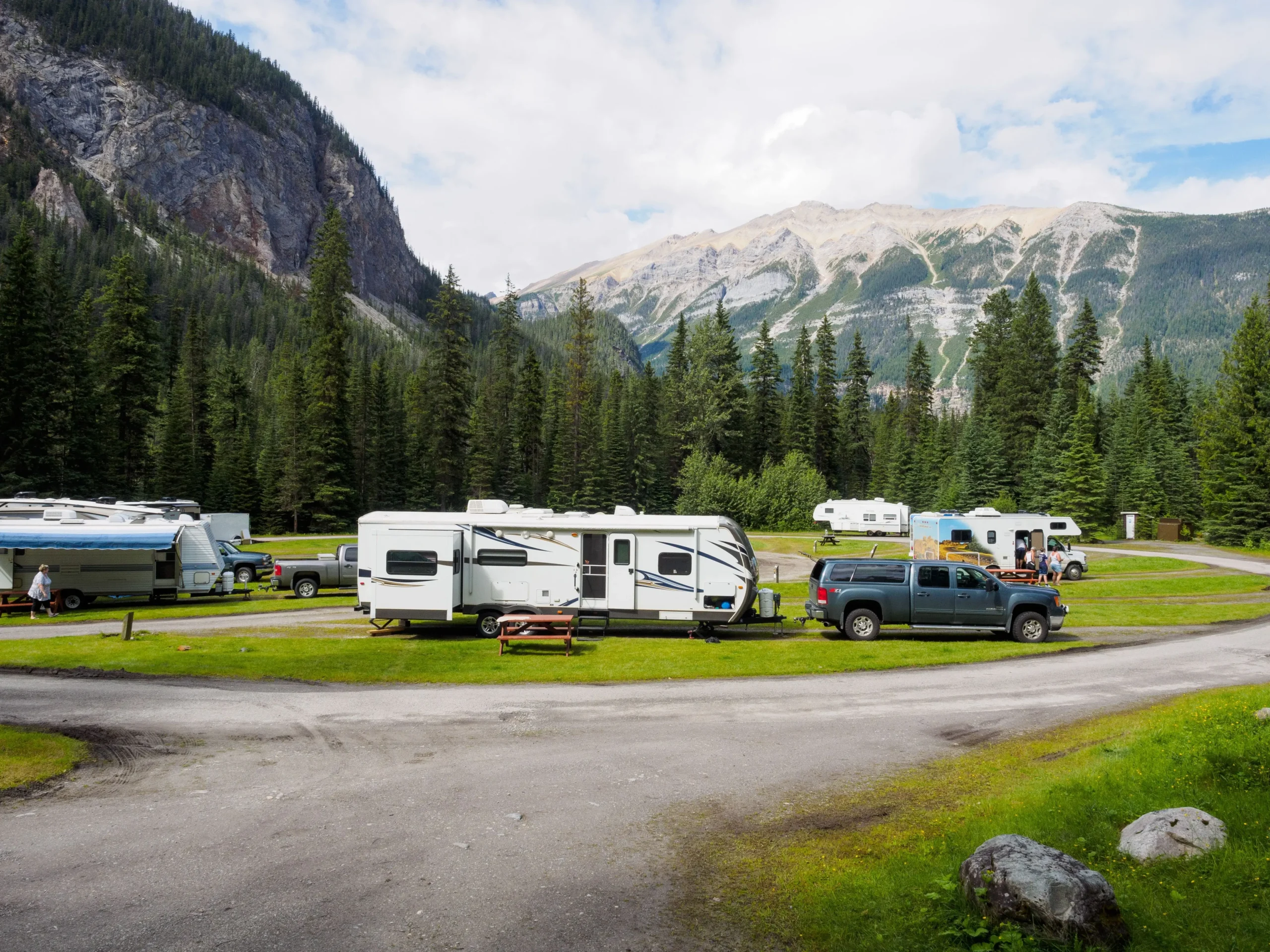 Towing 101: Matching Trailer Towing Weight to Your Vehicle